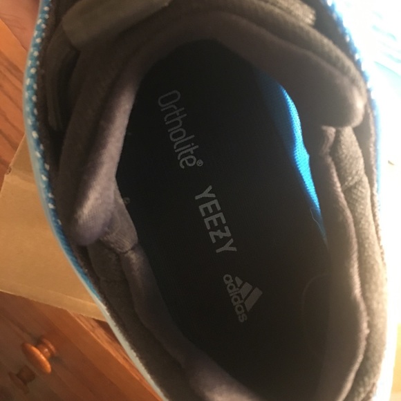 Yeezy 700 v3 Arzareth size 10.5 like new - Picture 5 of 5